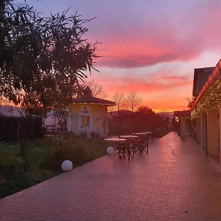 Pensjonat Country-House Pecora Nera Mosciano SantʼAngelo Zewnętrze zdjęcie