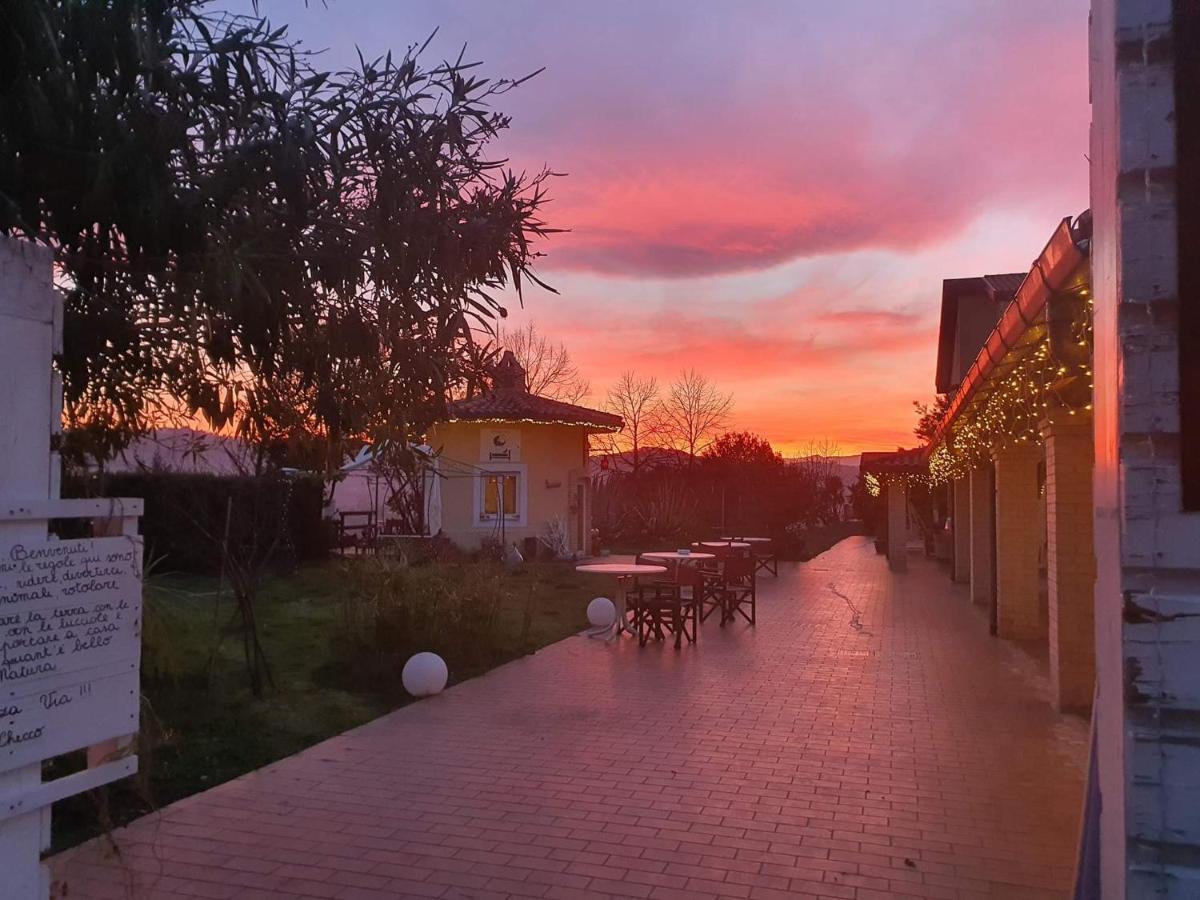 Pensjonat Country-House Pecora Nera Mosciano SantʼAngelo Zewnętrze zdjęcie